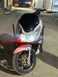 دراجه بي سي اكس للبيع جيل اول نضيفه اي نقص مابيها السعر واحد و٢٥٠  الم...