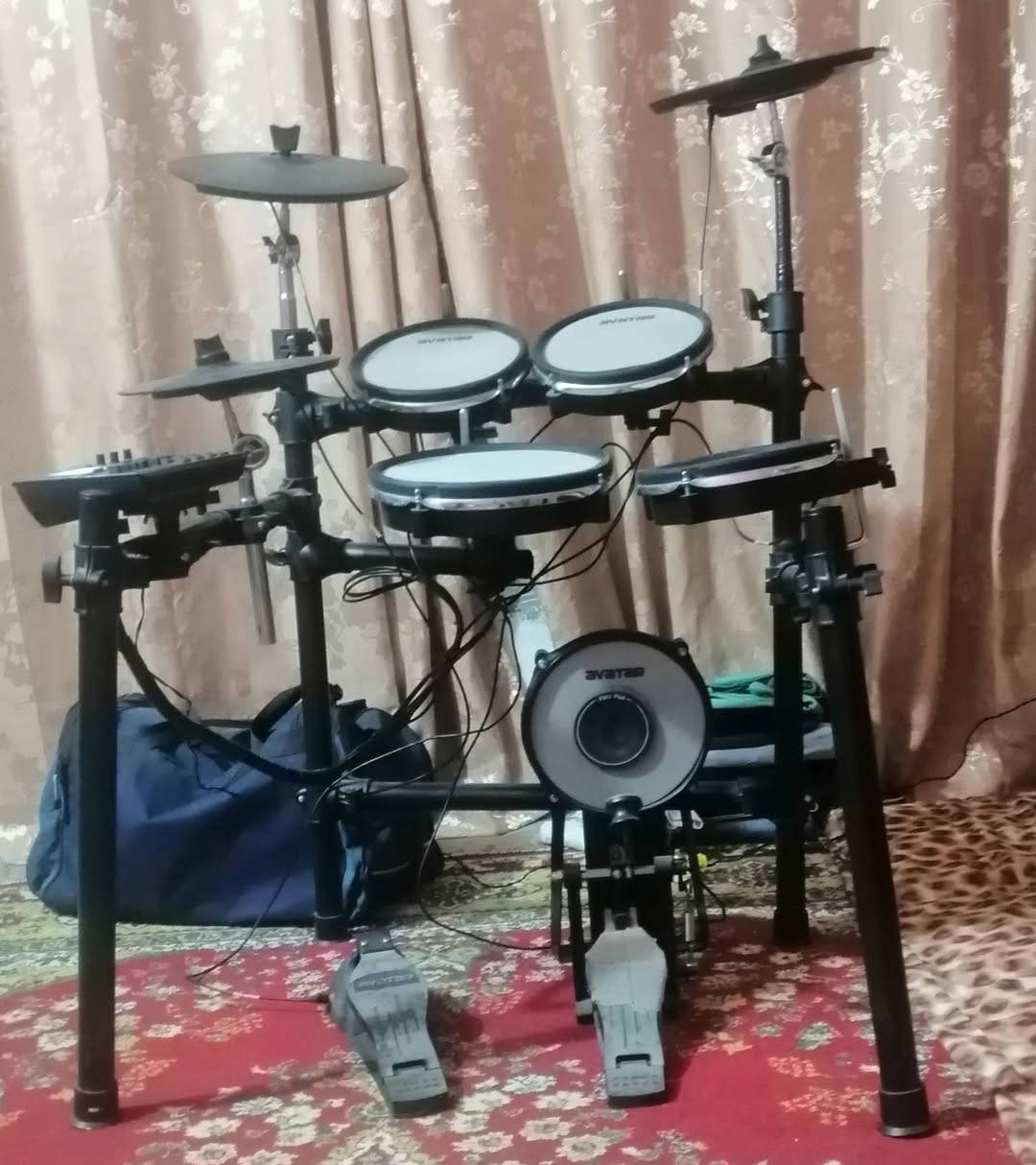 ادرامز افتار للبيع كامل ملحقاته للاستفسار الاتصال على الرقم ***********
