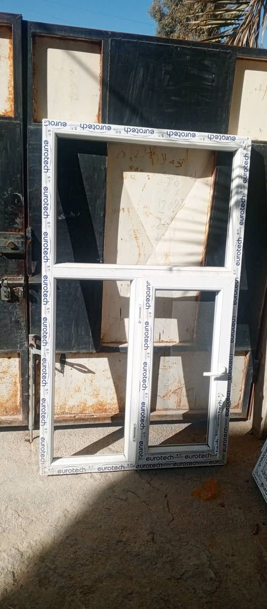 للبيع
باب بلاستك +شباك+هوائيه 
جديد ما مشدوده 
للستفسار الاتصال على الرقم ***********
