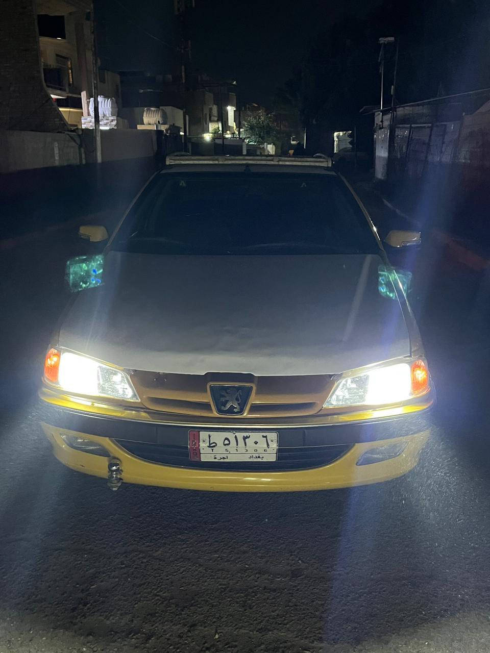 سلام عليكم. بيجو بارص للبيع موديل 2012 كشرها 80/100 غرفتها كلها جديده
هربائياتهت. كلها جديده. دعاميات جدد حداديه 70/100  مازدات وبك لايت جدد. تبريد شغال. تدفئه شغاله. مكينه وكير مكفولات المكينه فرنسيه. سياره جاهزه.  مكاني بغداد زعفرانية رقم  ***********سعر 35 وبيها مجال بصيط
