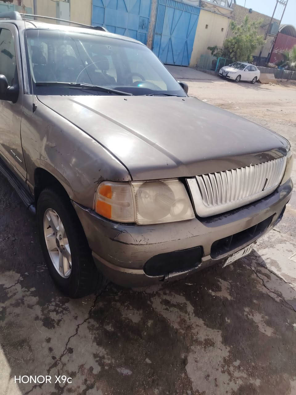 سلام عليكم فورد اكسلور موديل 2005 رقم نجف شرط تحويل محوره سياره محرك وكير راس ثور جدد تبريد شغال بيع ومراوس باقل منه اريد فرق  مكاني نجف سعر 53 وبيه مجال قليل استفسار عل رقم ***********
