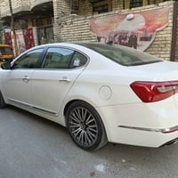 شباب كيا كادنزا موديل 2014 بسمي سياره كفاله عامه من عدا الجاملغ الخلفي...