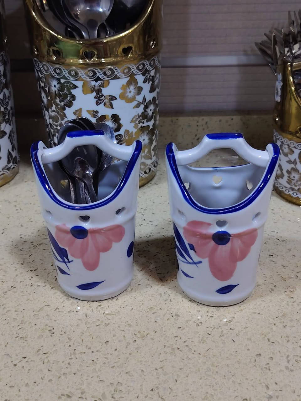 حمالات خواشيق فرفوري مذهب
الحجم الكبير لخواشيق الاكل
حمالات الوسط لخواشيق زلاطه وجطلات الوسط
الزغير ل خواشيق الجاي تجنن❤️😍


**إذا كنت صاحب هذا الإعلان وتريد حذفه لأي سبب، رجاءا أرسل رسالة إلى الدعم الفني**