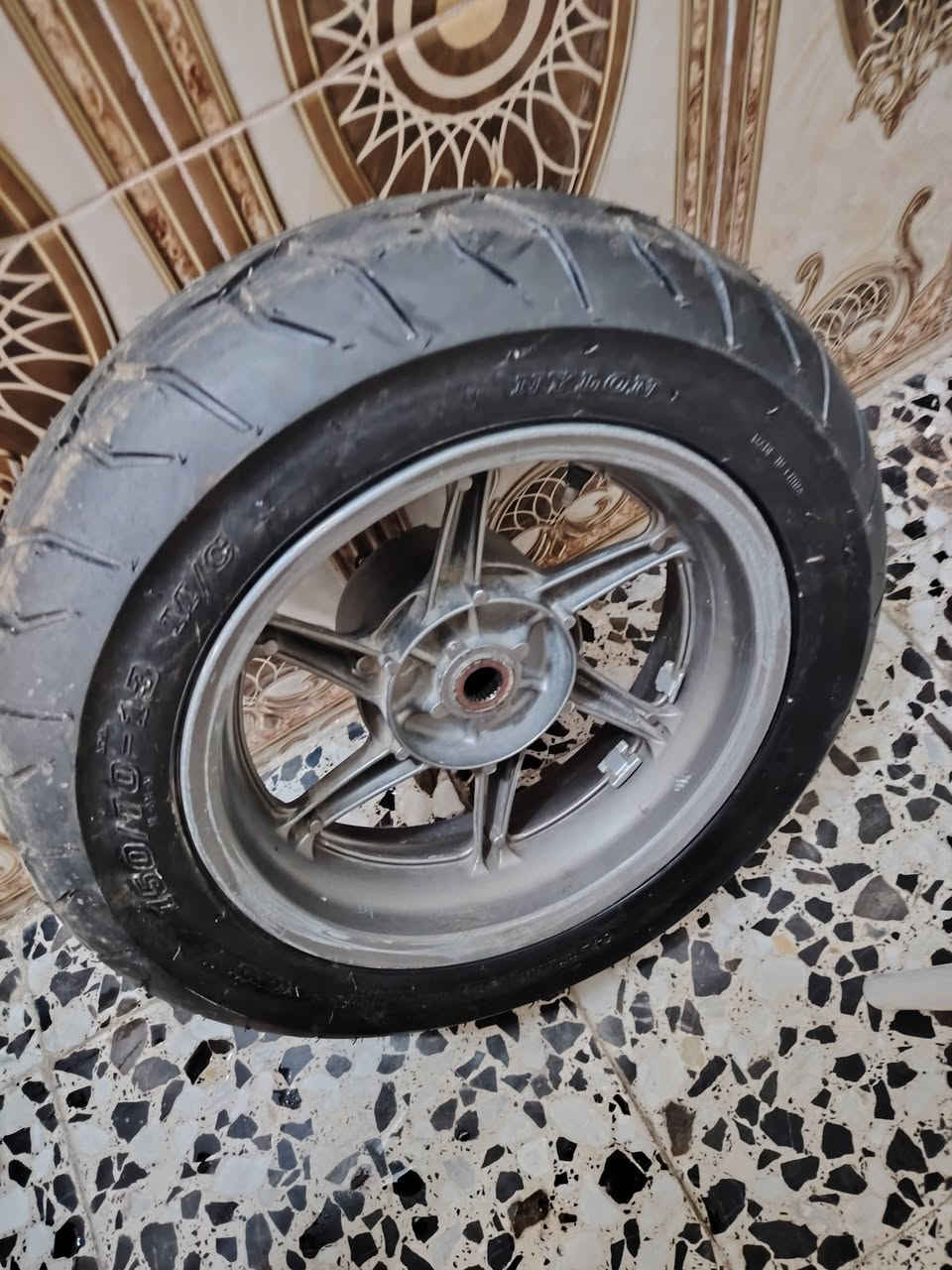 السلام عليكم
يتوفر جميع ادوات احتياطية ل فاز وال 010 و 0.11
جويتر
ضفيرة
راديتر
حساس انقلاب
ويالة
سوادات
جوزة
بصمات
عقل
والخ...
كلشي يخص الفاز والصفر ١٠ موجود 
*********** يوجد توصيل لكل المحافظات مجانا
