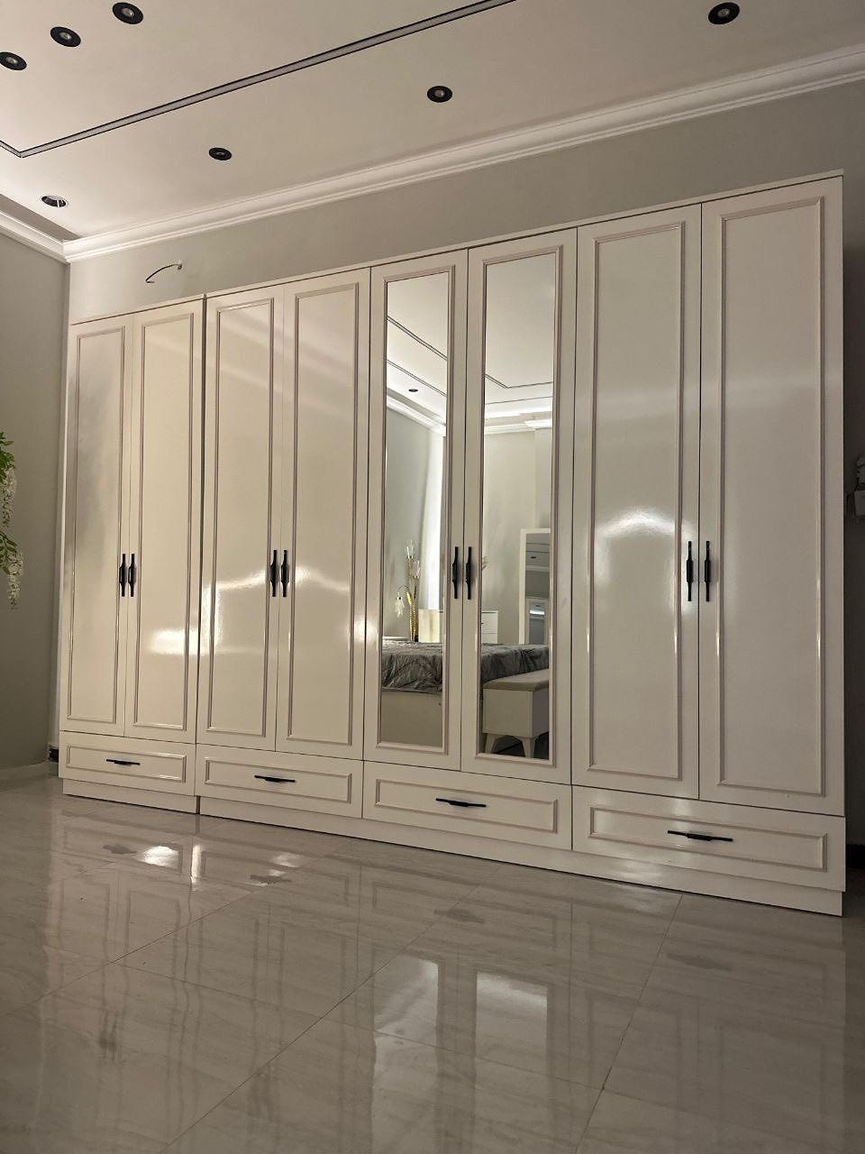 *تم وصول موديل ڤيتا*
*متكون من ١٠ قطع*
*ظهر بلوك*
*برغي وجوي حديد*
*اناره بالكومديات*
*اناره بالسرير*
*اناره بالميز تواليت*
*قياس الكنتور ٣٢٠سم*
*دبل مجر بالكومدي*
*ميز تواليت مختلف 6مجرات*
*كنتور٨ باب +٤ مجرات*
*سرير مخزن+شازلون مخزن*
*كل هذا بسعر مليون و600


**إذا كنت صاحب هذا الإعلان وتريد حذفه لأي سبب، رجاءا أرسل رسالة إلى الدعم الفني**