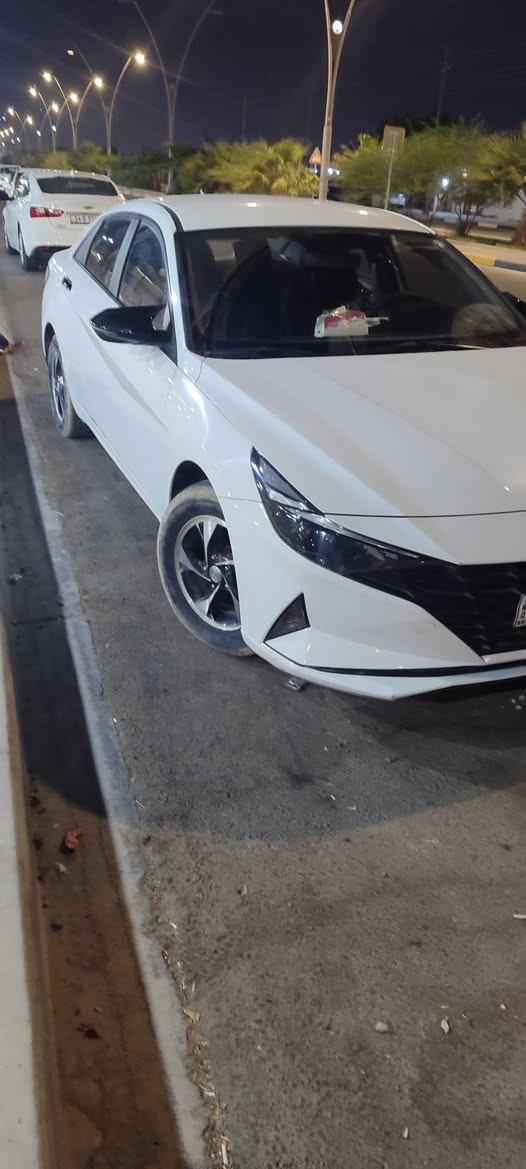 هيونداي النترا موديل 2022 وارد خليجي ماشية 36 الف رقم اربيل باسم شركة التحويل و الوكالة مضمونة 
محرك 1.6 تنفس طبيعي السيارة ما ناقصها شي 
تايرات جديدة و باتري جديد وقبل شهر بدلت دهن احسن نوعية لوكومولي لتر ب18 الف شاد الها منضومة لد داخلي وبگ لايت لد و العادي ثنينهن عندي يعني وياها اربعة بك لايتات ومسطرة صندوك لد و بيها حساسات خلفية و شاشة تدعم كار بلي وكامرة خلفية  
بيها صبغ باب السايق و جاملغ امامي 
وبيها بارد باب خلفي عكس السايق وكارت  اثر شخط وصلحتها بنفسي .
السعر 140 قابل للتفاوض


**إذا كنت صاحب هذا الإعلان وتريد حذفه لأي سبب، رجاءا أرسل رسالة إلى الدعم الفني**