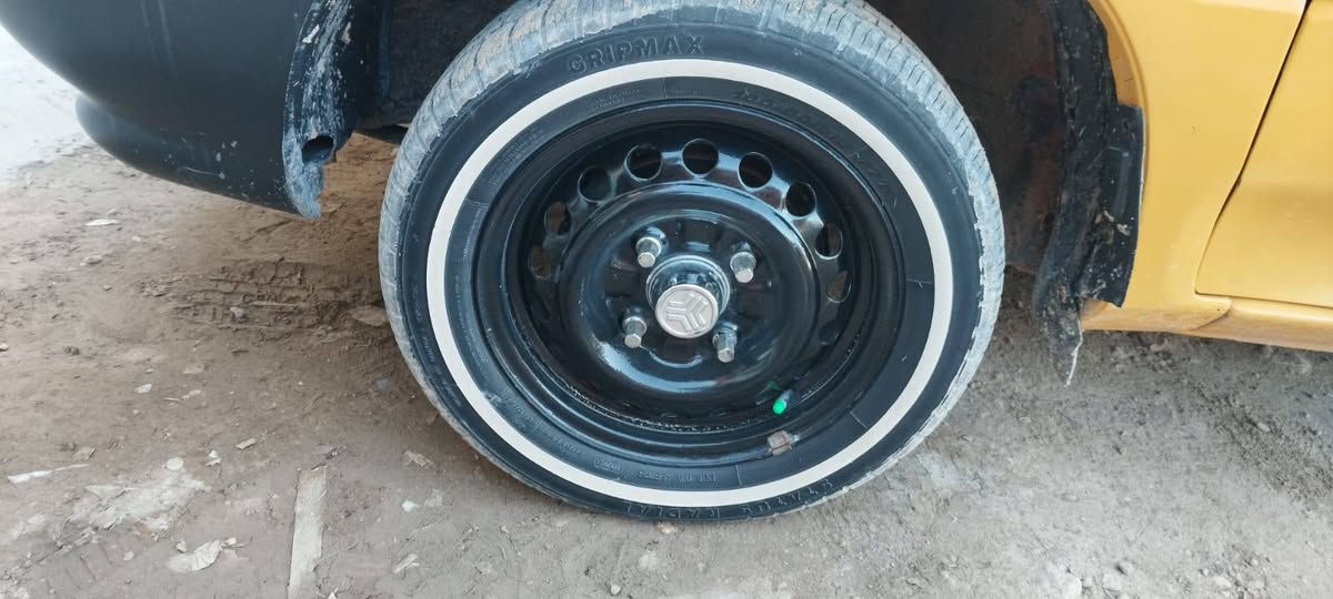 السلام عليكم للبيع سايبا موديل ٢٠١٣  رقم بابل انكليزي السعر ٣٥ وبيها مجال للاستفسار على رقم ***********
العنوان الحله السياره جاهزه من كلشي السياره باسمي تحويل مباشر
