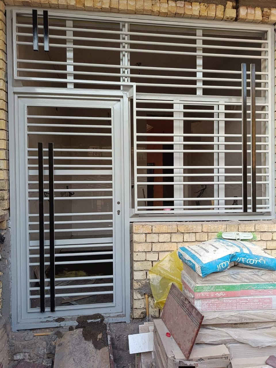 اني صباغ حديد بيبان شبابيك باسعار مناسبه رقمي
📍
 ***********
