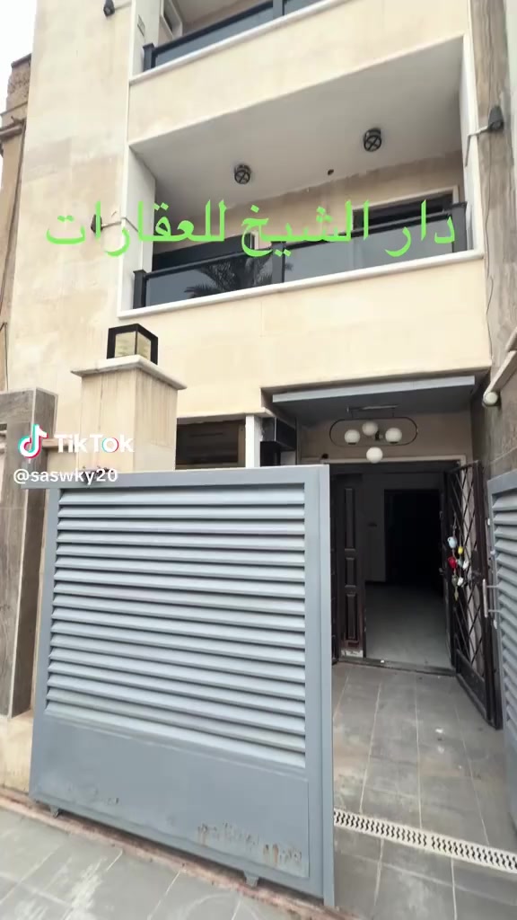 دار الشيخ للعقارات
للأيجار مشتمل درجة اولى
مساحة 100 متر واجهة 5.5
يحتوي على 4 غرف نوم واحدة ماستر
صالة مطبخ خدمات
موقع المشتمل شارع فلسطين
للأستفسار 
***********
