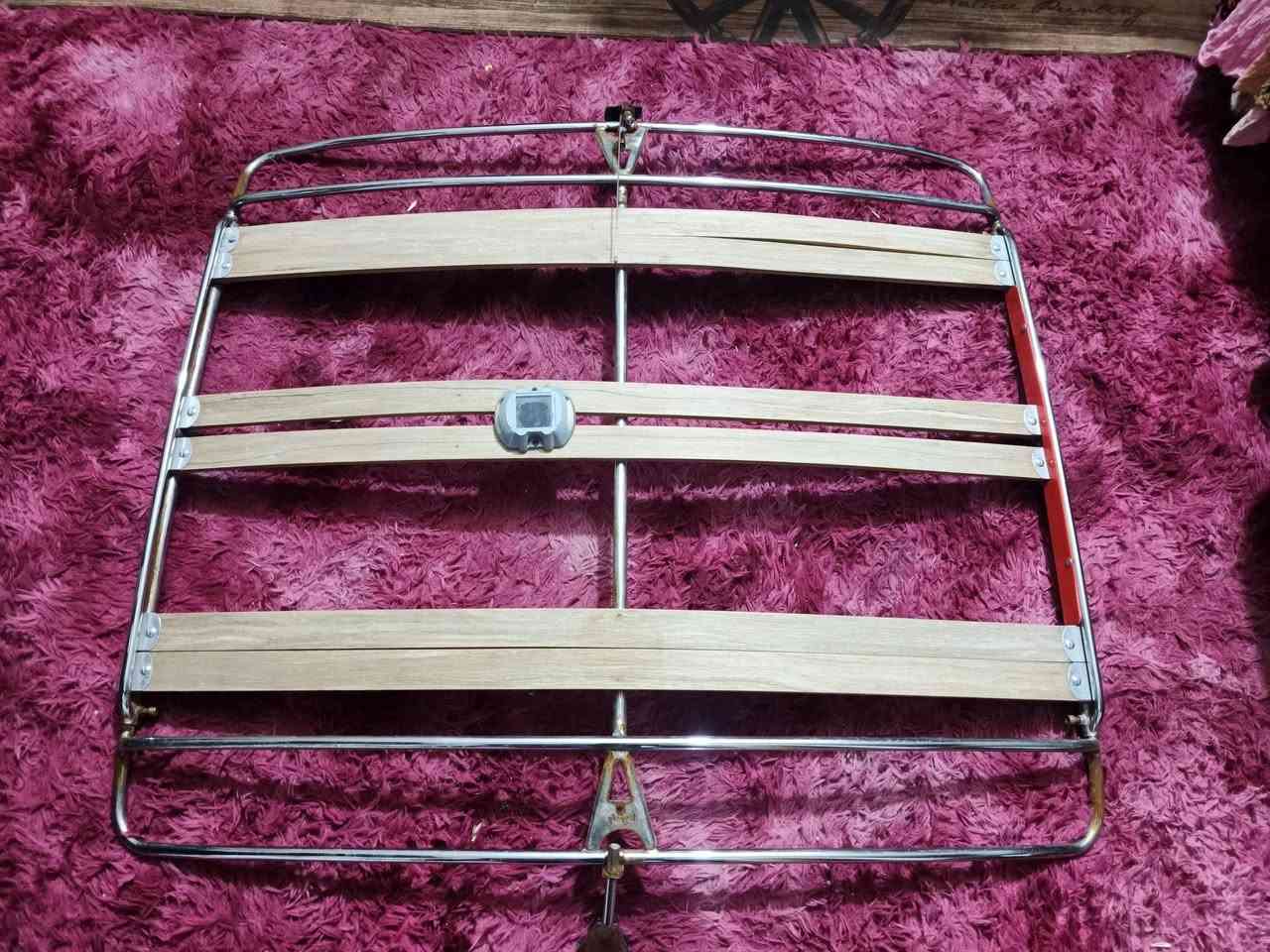 السلام عليكم سيبايه النترا ابو عمار الاستفسار *********** السعر ١٢٥ وبيها مجال
