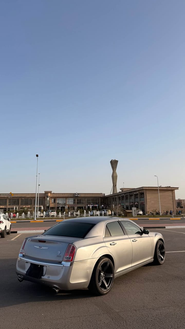 يا الله المهم صلي على محمد وآل محمد البيع اوبامه متومه اربيل ما أبيع لك إذا ما دكها حاسبها وتفحص الرقام متومه اربيل رقام وسنويه طبق لأصل على الشاصي
2014 مكينه5.7هيمي كفاله محرك كير حداديه تبريد تدفئه كهربائيات بشرط تفحص وين ما يعجبك ربع ما تصرف عليها واثق من كلامي وسولف كصه جنطه بدون  ضربه ومعجون بيها بعض الرشات فول مواصفات ما عدا الفتحة غرفتها زيررو تخم تاير ويل20
سياره يعجز السان عن وصفها متعوب عليها وجديده بس الضروف حكمت موفق ال ياخذها مكانها بصره. السعر58وبيها مجال تعجبك هلا بيك ما تعجبك لا تعلق رحمه ال موتاك لاستفسار ‭0773 837 7863‬ الزبير, البصرة
