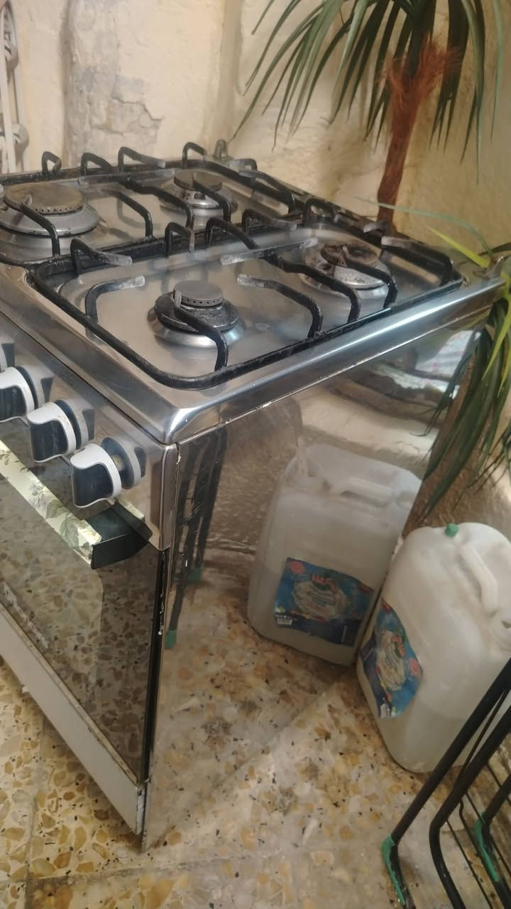 طباخ المصري الأصلي ب١٥٠ بي مجال مداخل تصليح وبعده جديد يخبل مكان مدينه الصدر *********** واتساب
