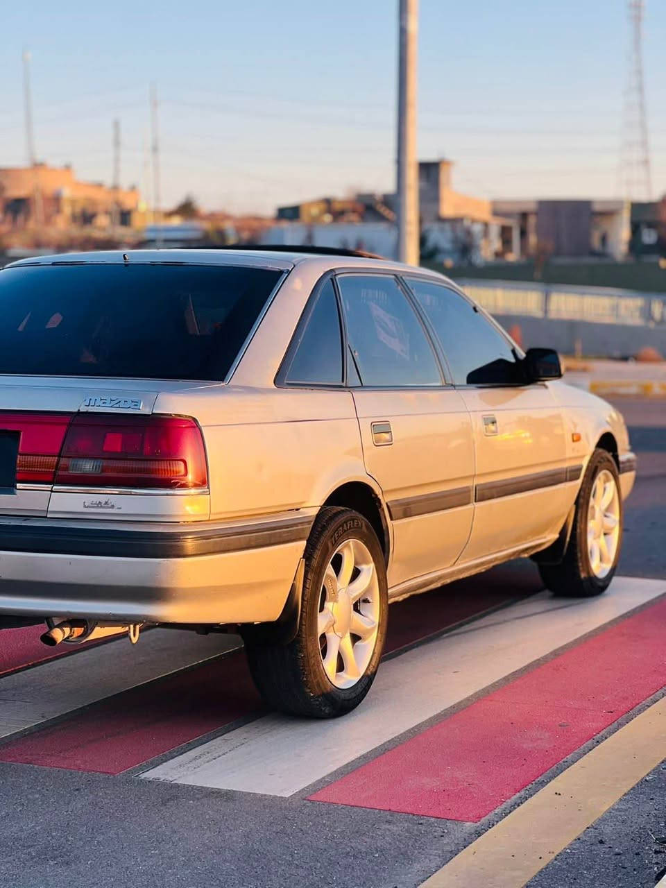 مازدا ٦٢٦ بۆ فرۆشتن  مۆدیل ١٩٩٠ مەکینە ٨وبەخ رەقەم دهۆک تەحویل وەکالە بەشەرت ٢٠٠دۆلار خرامەی لەسەرە دوای محامەلە دەگەریتتەوە سیارەکەبێ بۆیاخە بی لیدرانە  فولە تەنها گیر عادیە سلایتە جام کارەبایە سیارەکە دەعامی لۆ دەعامی بەشەرت لەسەر وەزع بیلادی خۆی مایتەوە گیر مەکینە کارەبایات تەقەو رەقە هه مو گیانی بەشەرتە داخلی لۆک لۆکە  سیارەکە رەقەمە دەیفرۆشم بە سعری ئارمێک نرخی ٣٥ مەجالیکی برایانە *********** سوران, أربيل
