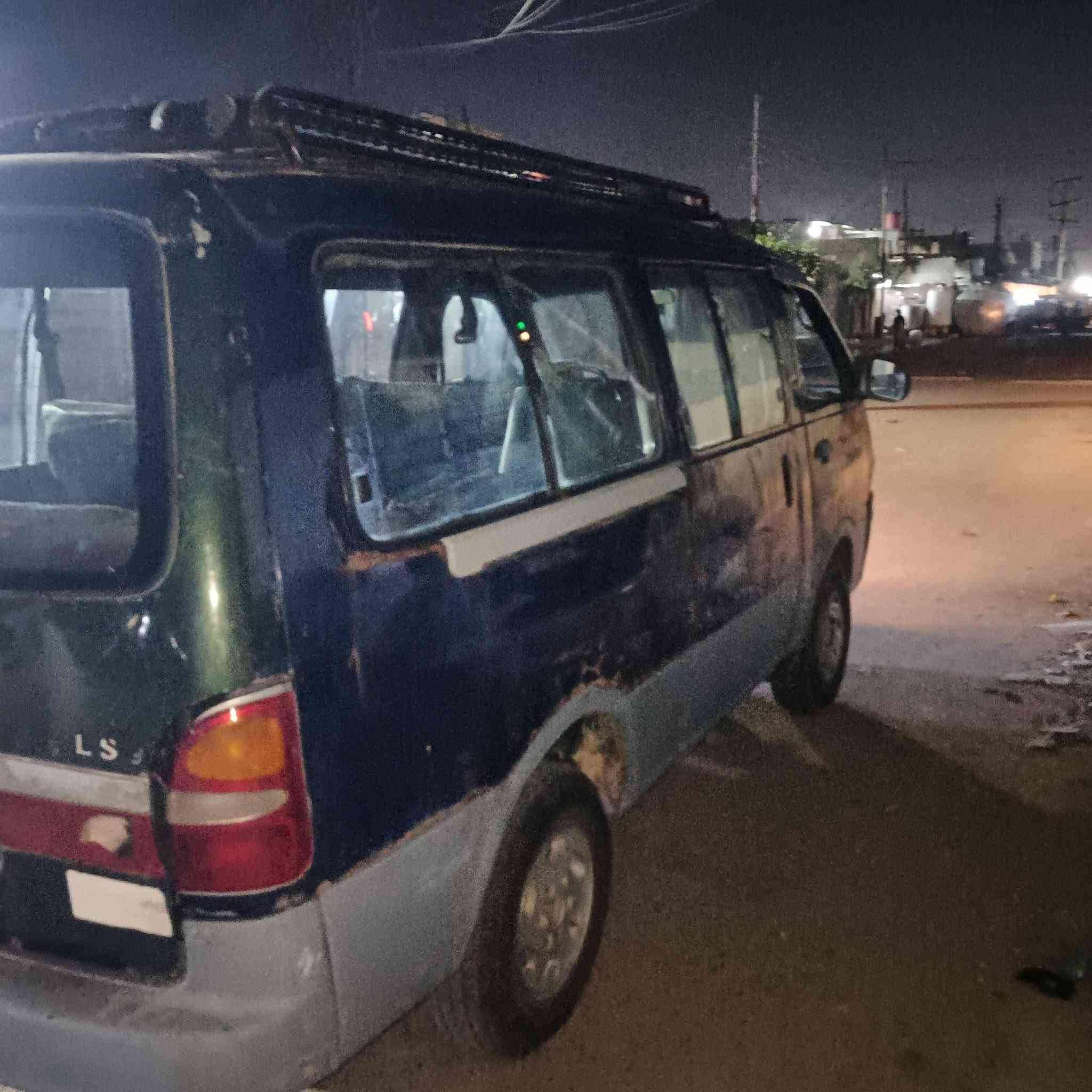 السلام عليكم كية بريجو للبيع موديل 96 تحويل ثاني يوم سيارة خير من الله كير ومحرك جدد تخم تاير اكسن جديد سيارة جاهزه من ايدك لشارع السعر 35 وبيها مجال بسيط 
***********

