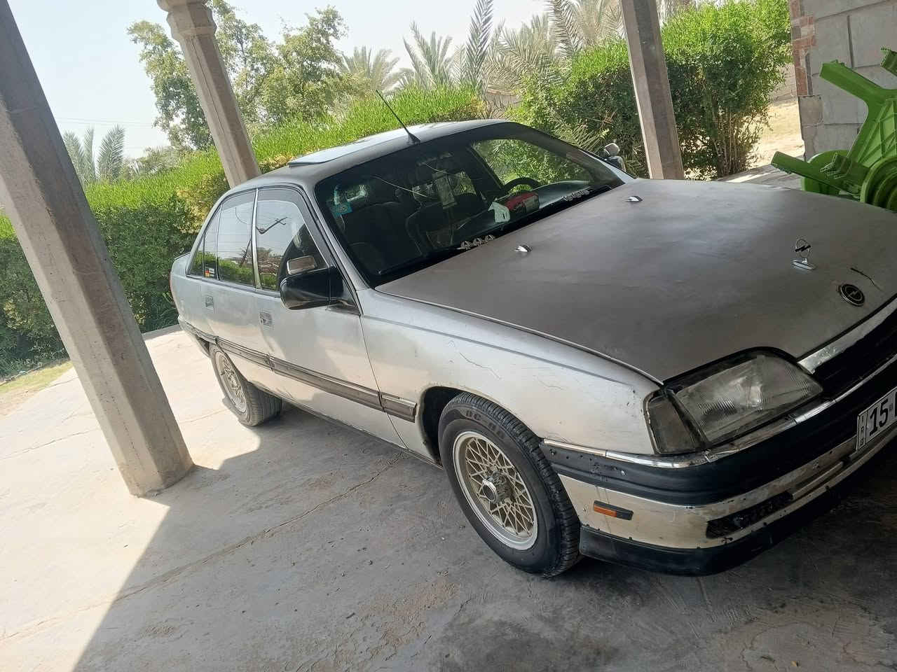 سلام عليكم للبيع وبل وميكة موديل ٩٢ مكينة ٢٠ كير محرك كفالة سيارة بلادية لا صبغ ولا خياس ولا ضربة ولا كصة كهربايات كلهة شغالة رقم نبار سنويه لل٢٠٣٠ تحويل ثاني يوم  سيارة جاهزة ترايك وين ميعجبك صدر امامي خلفي كلة جديد سعر ٣٠ وبيهة مجال بصيط  مكان بغداد ابو غريب *********** موجود واتساب او تصال
