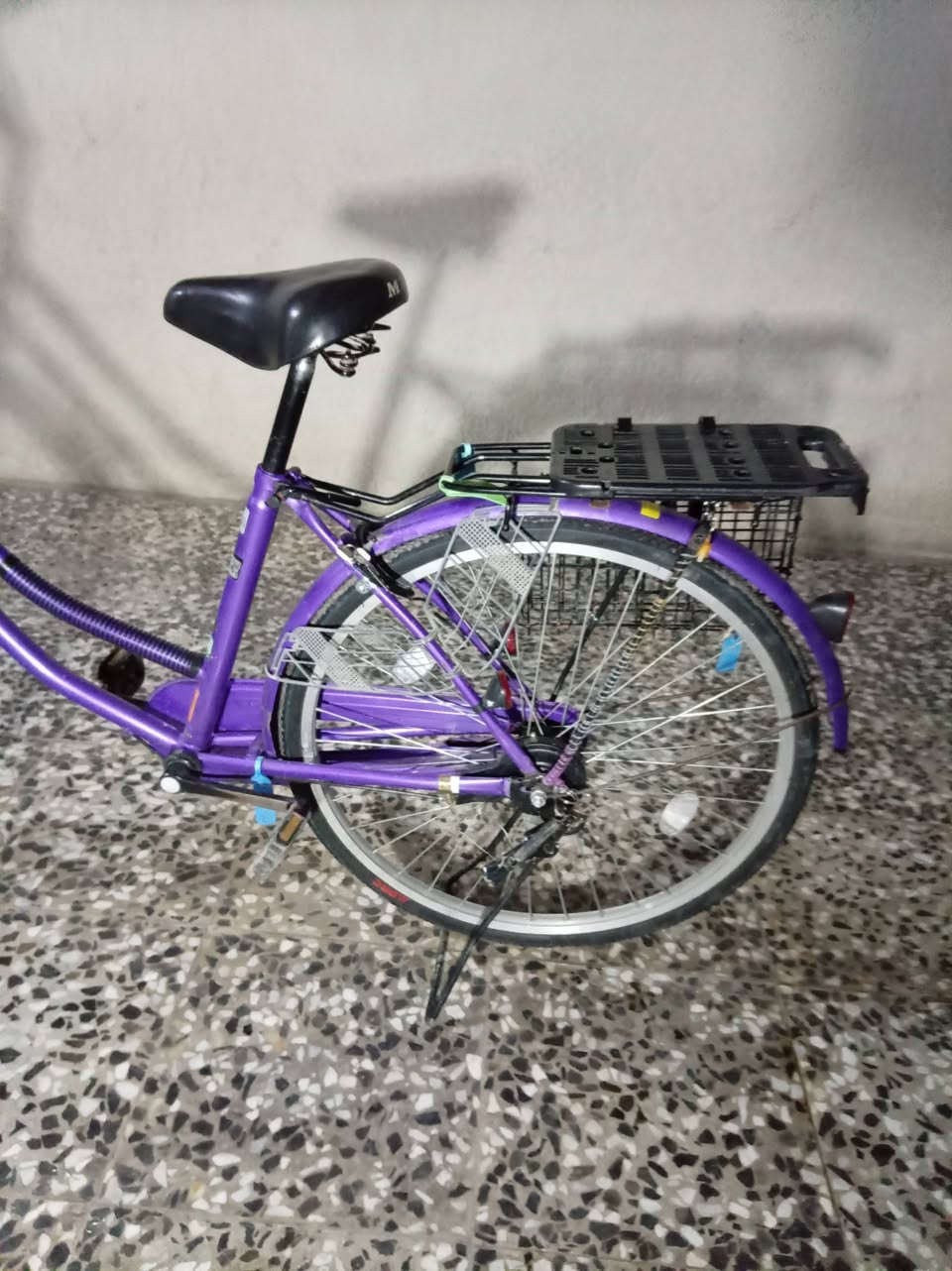 السلام عليكم باسكل للبيع الباسكل نضيف موديل 24 حجمه 26 الباسكل برغي ماعوزه نضيف شوفت عينك المكان كربلاء حي العامل السعر (95) وبي مجال قليل حك الجيه


**إذا كنت صاحب هذا الإعلان وتريد حذفه لأي سبب، رجاءا أرسل رسالة إلى الدعم الفني**