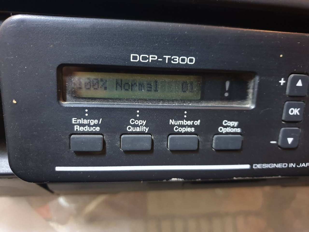 السلام عليكم
طابعة برذر T300 ملونة
سكنر واستنساخ 
حبر سائل ومتوفر وجداا رخيص
متروكه وصاربيها لون لاحمر خلل بالطبع 
ابيعها على وضعها استنساخ ابيض واسود 
السعر ١٠٠ الف دينار 
للاتصال ***********
