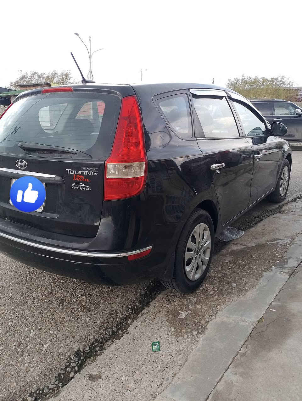 حجم المحرك 2000
سنويه عظم عاج مشروع وطني رقم كركوك بأسمي
دفتر بانزين 
صبغ قطعة واحده بدون دواخل 
السعر 75وبي مجال 
***********
