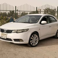 سيراتو 2011خليجيه مكينه 1600دووش  مواصفات تحكمات شاشه كامره ويل كب17 ا...