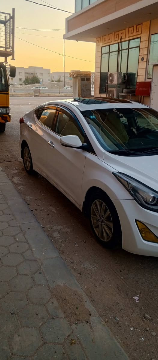 النترا GLS  2015 وارد خليجي فول سويج محرك 1800 رقم وهزه وسنويه جدد بأسمي 
بيه صبغ الجاملغ الخلفي للكنر فقط 
محرك گير تبريد حداديه مكفولات 
سياره جاهزة من كلشي السعر 115 وبيه مجال قليل كلش للاستفسار *********** مكان السيارة النجف بيع او مراوس حسب القناعة
