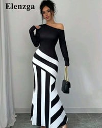 ملابس نسائية • ٢٥ قطعة • واصل