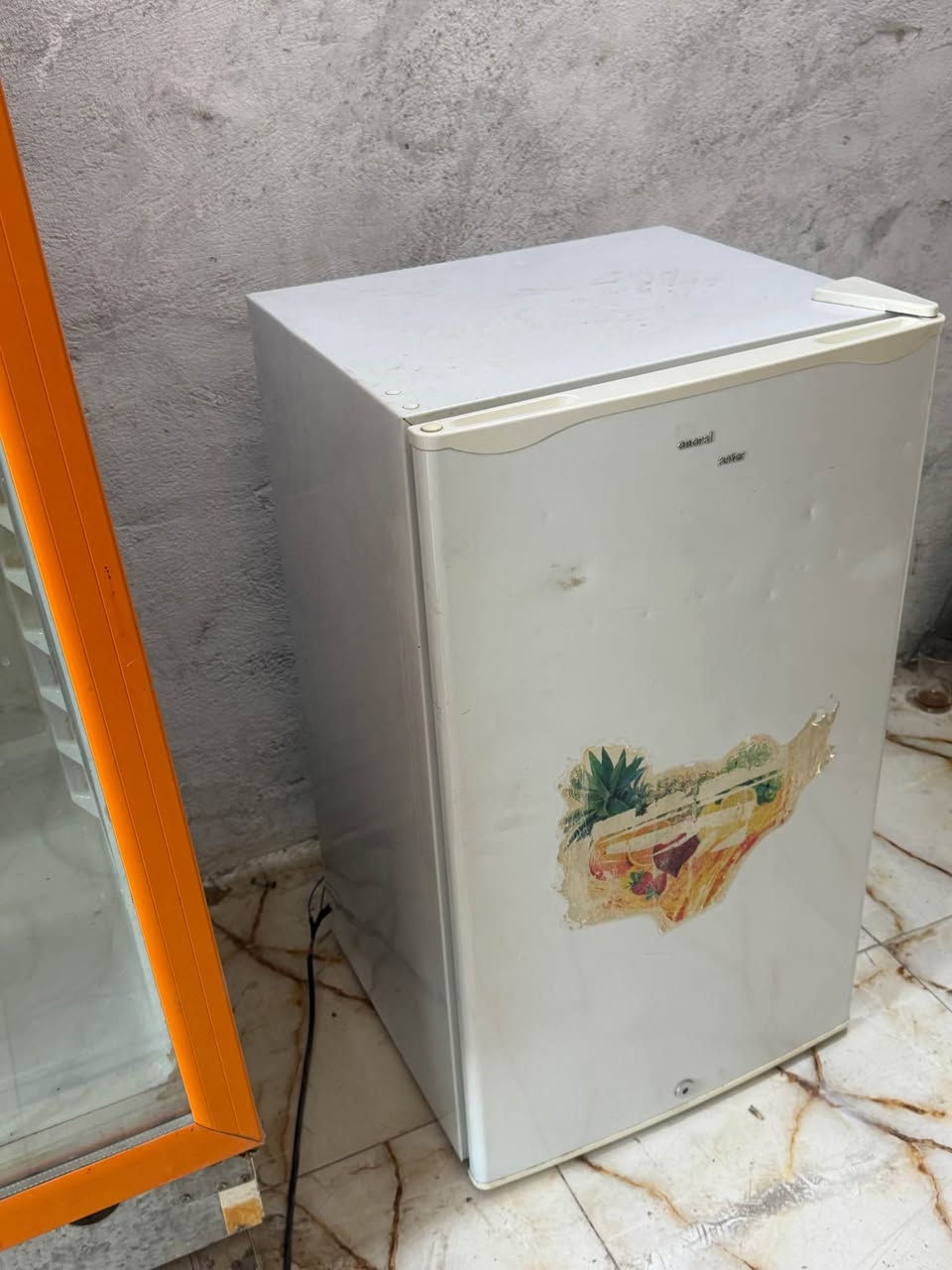 عارضه للبيع كبيره لبناني بخاخ شرط الشغل والتبريد السعر280
ثلاجه غرفه للبيع شرط التبريد والشغل السعر 85
//المكان الشطره قرب المقصبه القديمه
//اتصال او واتساب ع الرقم //*********** الرمادي, الأنبار
