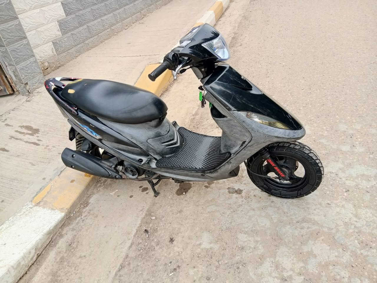 ماكس عدله مفوله كلها ختم واحد ماصالها فترا طالعه من وكيل للبيع مكفوله عنوان ديوانيه اسكان المايعرف سعرهن لايدخل ***********
