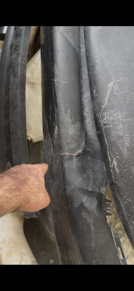 دعامية جارجر وايت بدي كت وياهة نفخات كاملة ورة وكدام جدد غير مستخدمات والدعامية بيهة فطور 2 خفيفات السعر كاملة 100 الف  يوجد توصيل ***********
