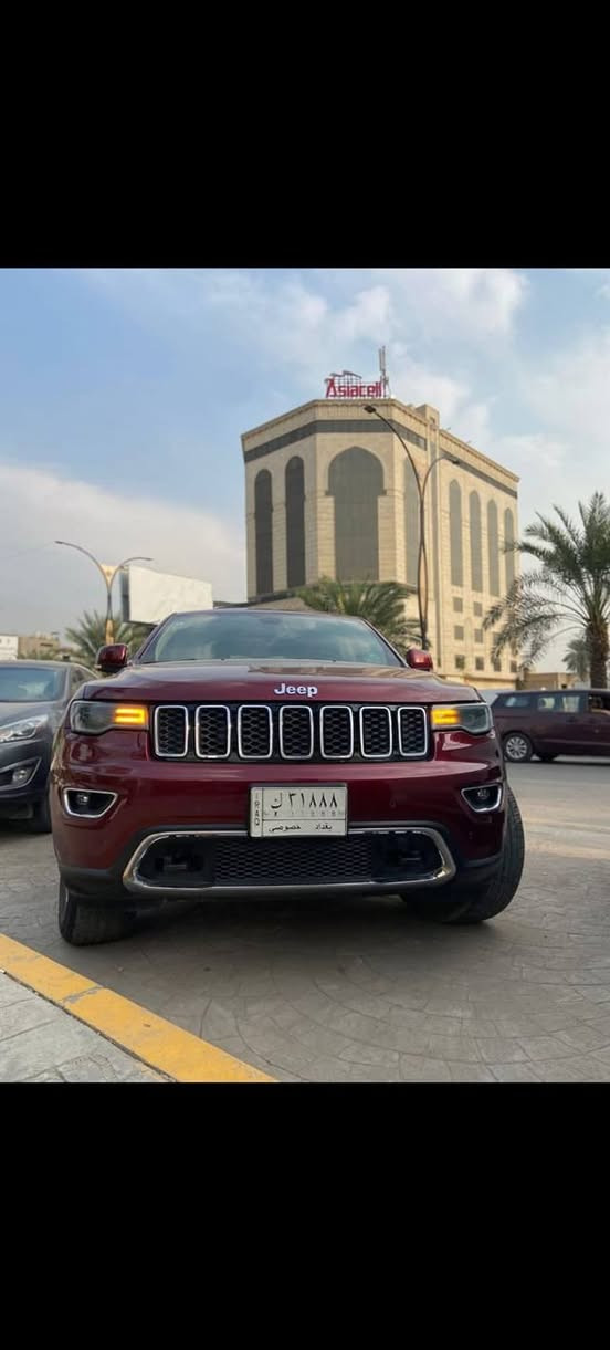 جيب خليجي لمتد .
الموديل: 2017. (خليجي) .

المحرك : V6. 3.6L .

ماشيه 98

بغداد تحويل مباشر :

المواصفات :

* دفع رباعي 4x4 . . 

* سقف بانوراما . 

* شاشه كبيرة 

* نظام الخرائط (GPS) .

* ستيرن كهربائي تدفئة . 

* تشغيل عن بعد .

* صندوق كهربائي ..

* حفظ وضعيات الجلوس (ميموري) . 

* المقاعد الأمامية كهربائية. تدفئة و تبريد .... 

* حساسات أمامية . 

* حساسات خلفية . 

* كاميرا خلفية .

* بخاخ ماء على المصابيح الامامي..

* مرايا متحسسه للضوء العالي . 

* مانع تصادم خلفي .

* بلوتوث تلفون . 

* محدد سرعة . جنطة كهرباء تشغيل عن بعد

* نظام التشغيل والاطفاء الاوتوماتيكي ( Auto Start System ) .

* نظام بريك اوتماتيكي ( Auto Break System )

مكان السيارة بغداد

السعر المطلوب 255 و بيها مجال بسيط 

الاستفسار اكثر اتصال على هذا الرقم 

***********
