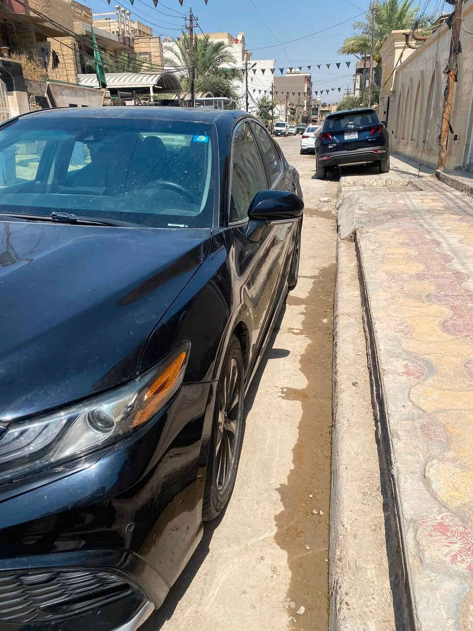 السلام عليكم مكلف بالنشر 
للبيع كامري هايبرد مكينه 2400 فول مواصفات رقمهه بغداد انكليزي مديل 2022 صور الحادث كدامك ماشيه 120 الف 

السعر 165 

‭***********‬
