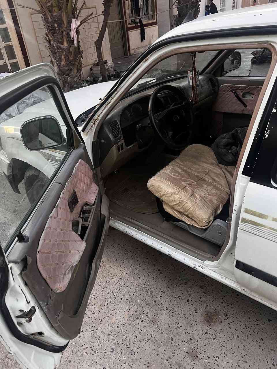 السلام عليكم ورحمه الله سياره ادمرال للبيع تايرات جدد محرك مجفت جديد للتواصل اكثر اتصل        ‭0771 068 7875‬
