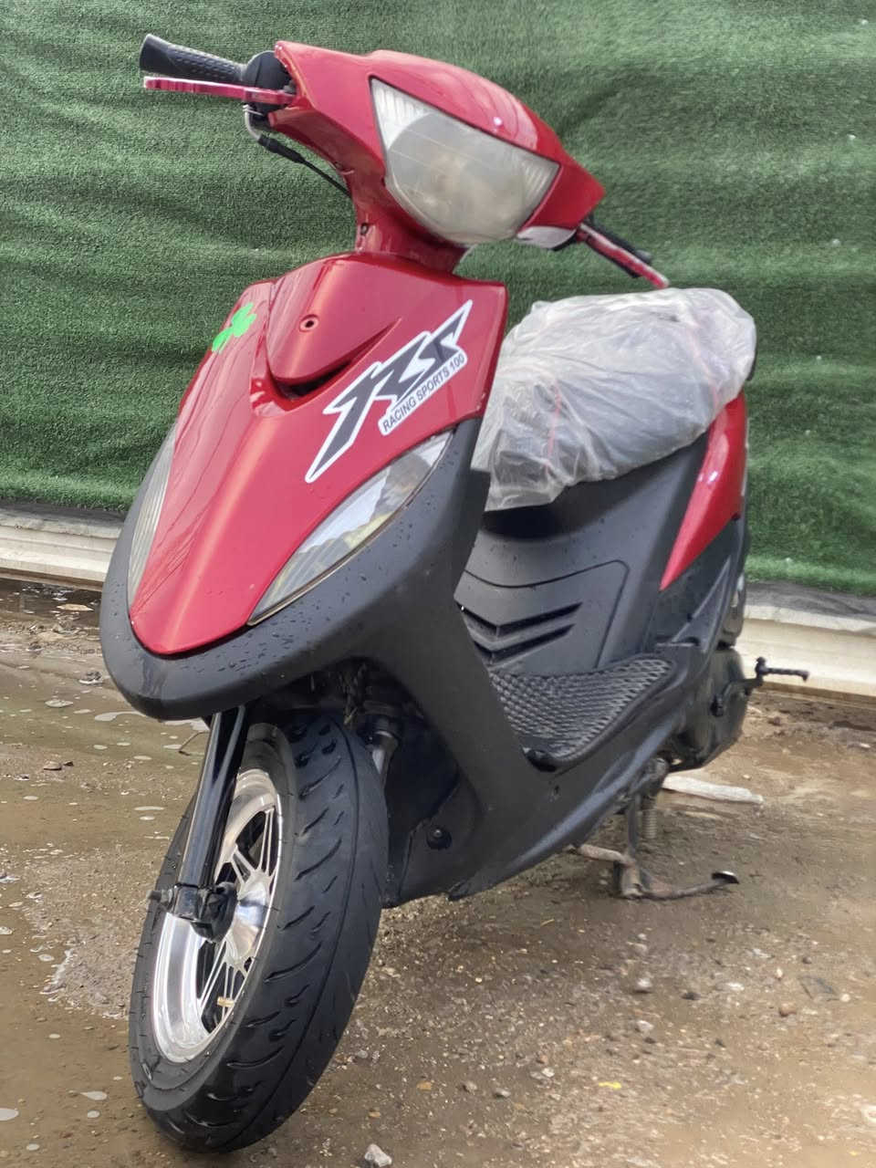 السلام عليكم دراجه ماكس عدلة للبيع 
كهربائيات شغالة سلف هندر مكينة خرسة 
الدراجة كاملة السعر 600 وبيهة مجال
العنوان التاجي للستفسار  *********** .
