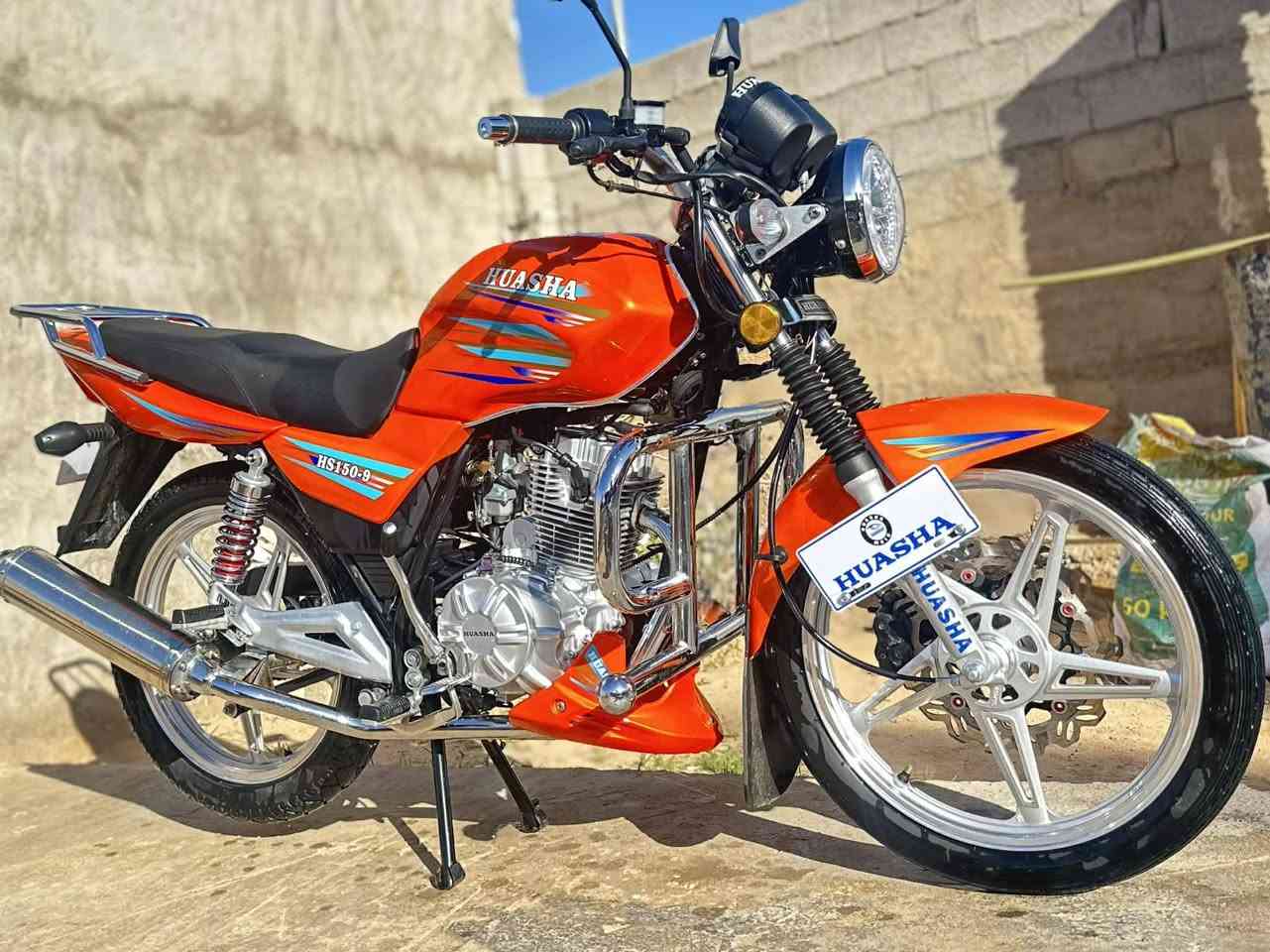 السلام عليكم دراجه هايوشه موديل 25 للبيع مراوس حسب القناعه دراجه نظافتها 100% شخط ما بيها ماشي 2900 سويتشات بصمات اوراق كلها هذا رقم التليفون موجوده***********
