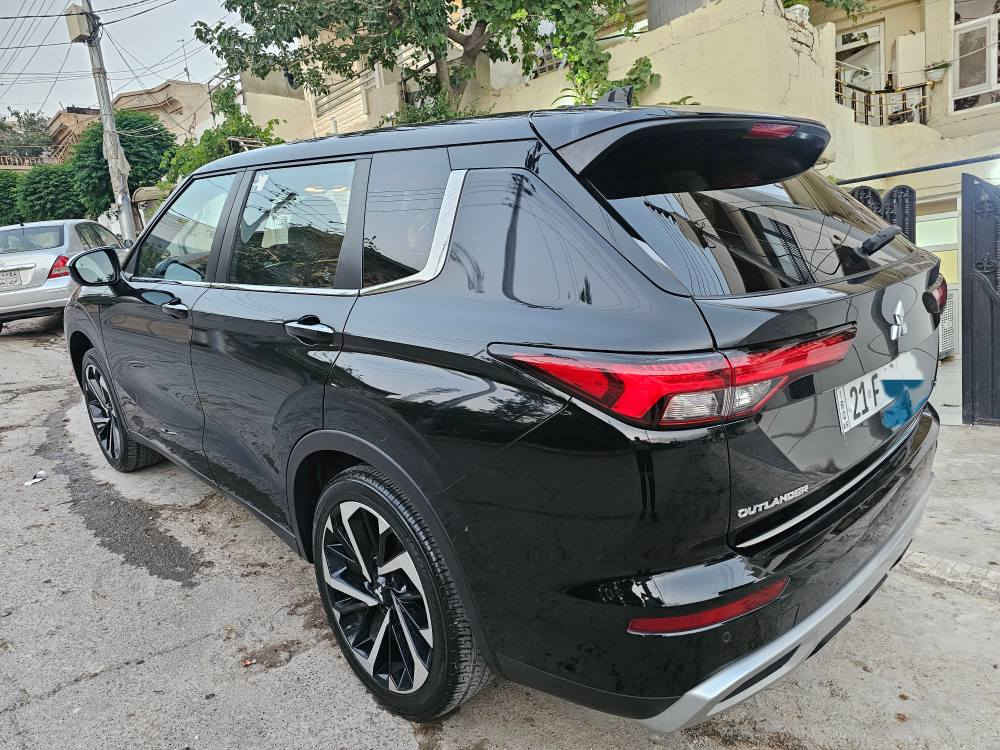 ئەمریکی کلین تایتڵ قەترە بۆیاخی نیە بێ سارد بێ گۆڕاو   بێ ئێرباگ  هیچی نە تەقیوە 
4بستۆن مەکینە 2.5 ی مەرغوب
ڕەنگی ڕەشی مەلەکی
لایت ئۆتۆ فولەکانیش ئۆتۆ   لیدو زینۆن بلاجکتۆری تەم 
فڵچەی نیزامی قەترەو ئۆتۆ
. تایەو ویلی ٢٠ ئینج حاسەی تایە
کامل ڕادار پێش و دواو تەنیشت . ئاوێنە ڕادار و ئیشارەت.ڕاداری خەتی جادە .ڕاداری ناوچەی کوێر.حاسەی  پێشو دوا .auto stop  پێش و دوا.
 سیستمی mi pilot assist )
کۆنتڕۆڵ کردنی خێرای و هێڵی جادە)
کامل تەحەکوماتی  سوکان و پادڵ شەفت
وایەر لێس چارج گێڕ ماوس  پێنج مۆدی لێ خوڕین 
ئۆتۆ هۆڵدو برێک کارەبای 
 3ڕیز کوشن 7 نەفەری
 بەسمەو درگا بەسمە .کوشن جلدو شامواو  گەرم و کارەبای.٤جام ئۆتۆ
تەبرد 2 زۆن مەرکەزی
 5 کامێرە 360 دەرەجە.
شاشە گەورە (Android oto.apple car play).
سندوق شەفت وحاسە 
چەندین مواسەفاتی تر
211 گەڵاو معامەلەیکی کەم
شوێن:سلێمانی
*********** السليمانية, العراق
