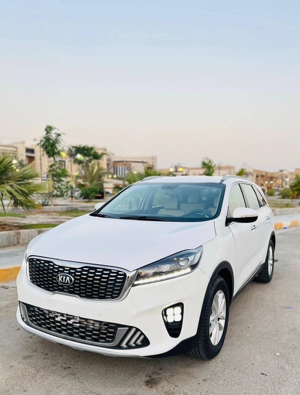 السلام عليكم
للبيع سورنتو 2018 شكل 2020
حره رقم ذي قار باسمي مداور ثاني يوم حادثه ثلاث قطع تبديل وبيه صبغ قطعتين 
ماشيه 70الف
محرك 6 سلندر 3500  تبريد ثلج حداديه مال زيرو سياره خير من الله نص فول شاشه اندرويد سبعه راكب دواخل لونين 
المكان الناصريه مركز 
السعر 177وبيه مجال
للاستفسار
 ***********
