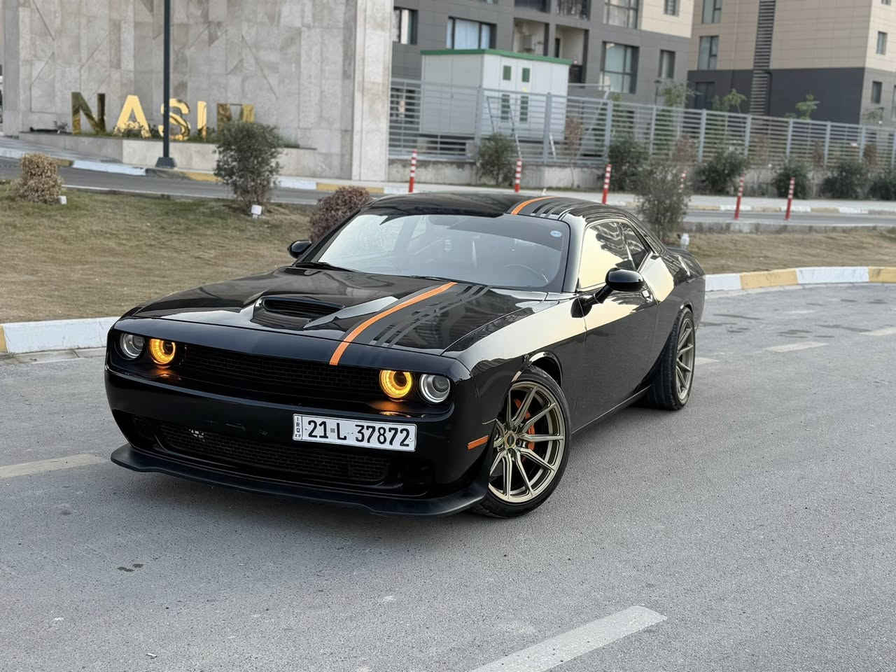 السلام عليكم 
ترهم مراوس ب ارتي شعندك 
جالنجر اورنج ادشن 🍊 2023

Last call النداء الاخير اورنج ادشن 

السيارة مختمه بكل مكان 

فول فول فول من كلشي عدا الفتحه 

فجوج برمبو 6 بستم دبلات صفر srt 
 ويلات فيراده اصلي من امريكا 

رادار امامي و خلفي 

كشنات الكنتارا و جلد 

كشنات تطريز 

تدفئة و تبريد كشنات 

تدفئة ستيرن 

ستيرن تحكم كهرباء 

مري قلاب 

دشبول خياط + ابواب خياط 

خزن ميموري 

مري اوتو ديم 

سستم صوت الباين 

شفتات بالستيرن 

سستم كاربون 

اضاىة دشبول متغير 

السيارة جديدة و ريحة الشركة بيها و كلش مصروف عليها وبيه كومه مواصفات شنو الي بالك موجود افول شي بالشركة  

ماشيه 42 ميل حادث قطتعين جاملغ و بنيد حادث سطحي من فوك بدون شاصي ولغد مكفول و جاملغ ورا كلير اجه من امريكا السيارة سليمانيه تحويل وكاله حاضر شرط الفحص 
السعر 187 وبيها مجال بسيط جوه السوك بلعافية ع ياخذها ♥️😍
مكاني بغداد 📍
*********** متوفر واتساب
