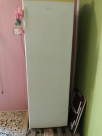 ثلاجه باله نضافته 90بل  %100بخاخ  بغداد حي السفير سعر 150 قفل 07738241...