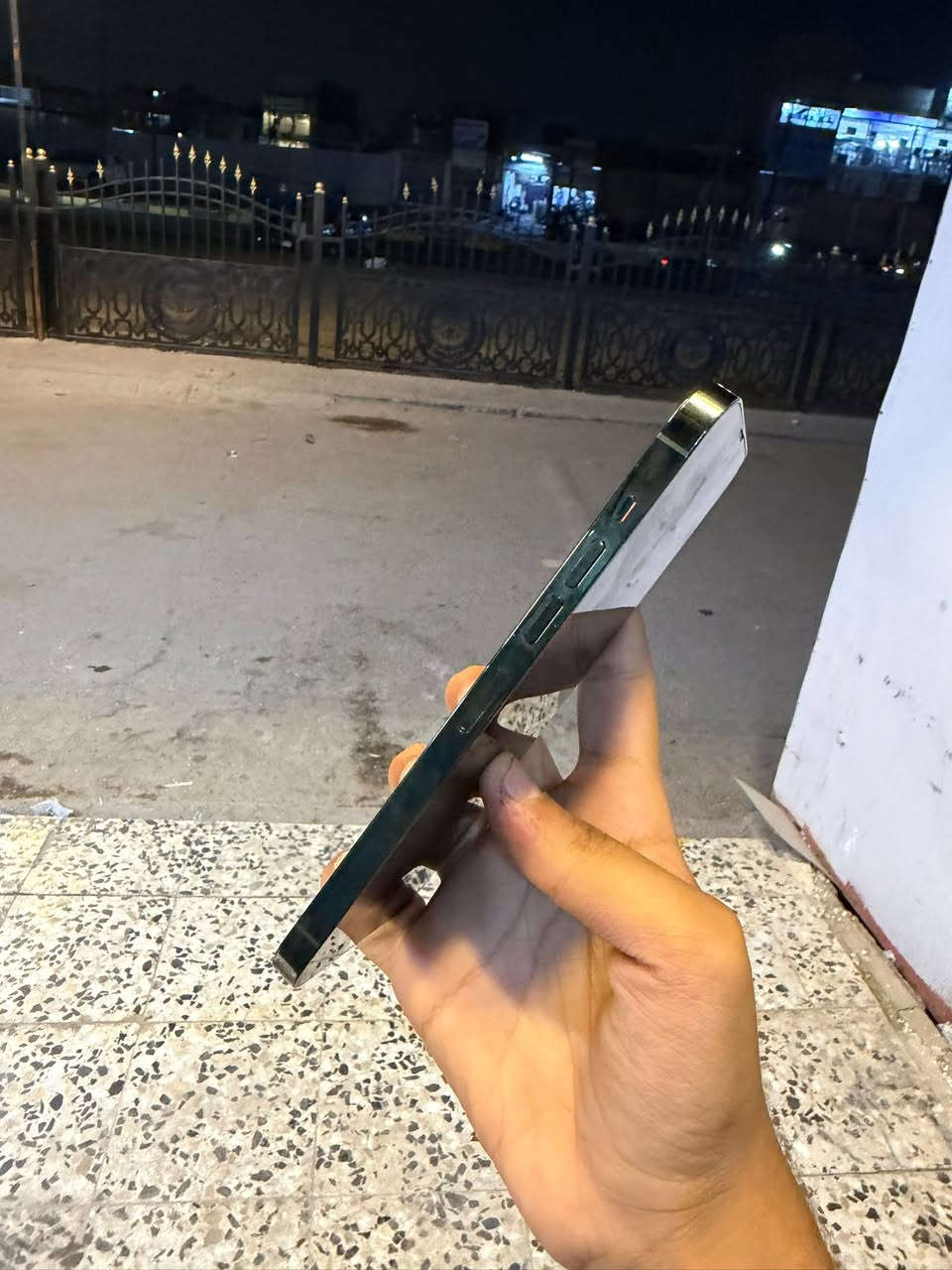 موبايل 13برو ماكس
مواصفات/امريكي مامفتوح مع كامل ملحقاته 
البطاريه /87
الذاكره /256
السعر/775 وبي مجال
مكاني بغداد حي اور
رقم الهاتف ***********
