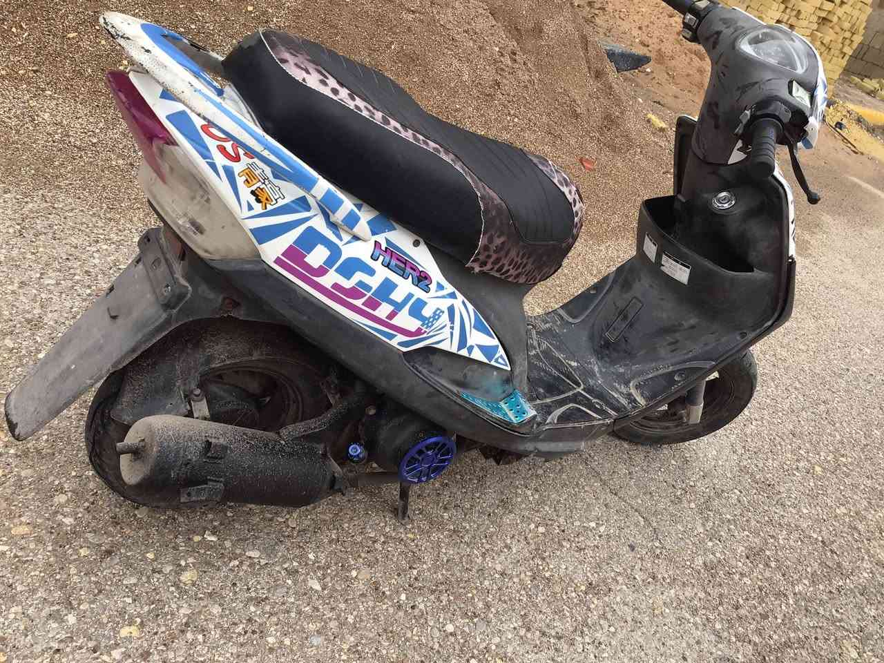 لبيع
ماكس عدله السعر 400 وبيهة مجال 
الرقم ***********
