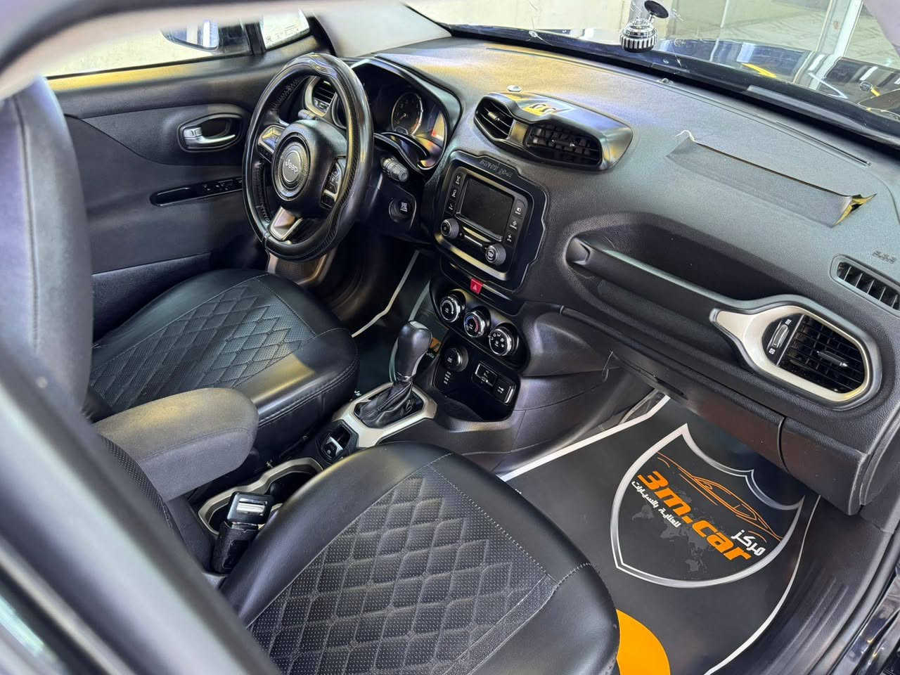 السلام عليكم 
للبيع جيب رنكد موديل ١٦ سوداء اللون مكفوله من الصبغ والتبديل فقط بارد بخشم البنيد رقم كربلاء الجديد ماشيه ١٣٣ ألف السياره جاهزه من كل شي تخم تاير تبريد ثلج رون فول بصمه كامره حساسات وارد امريكي كلين تايتل السعر ١١٠ مع المجال البسيط مكان السيارة كربلاء رقم الهاتف *********** كربلاء, العراق
