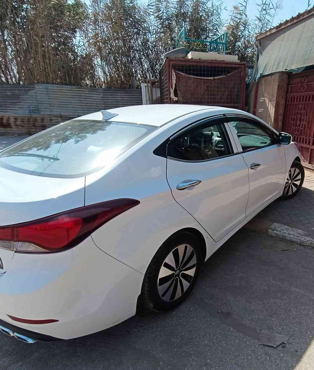 النترا موديل 16 امريكي رقم بابل مكينه 1800 تدفئه تبريد حداديه ادامه كامله قبل شهرين حداديه امامي خلفي تخم تايرات والسونار مرافق الصور السعر 120 
***********  واذا مراوس بسيارة عاليه
