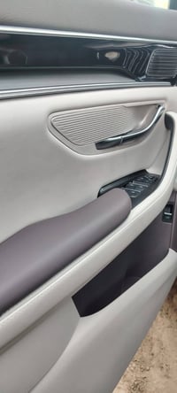 بي واي دي سونك بلاس DM-i  PHEV  موديل ٢٠٢٥ رقم بغداد لون رصاصي ماشيه ١...