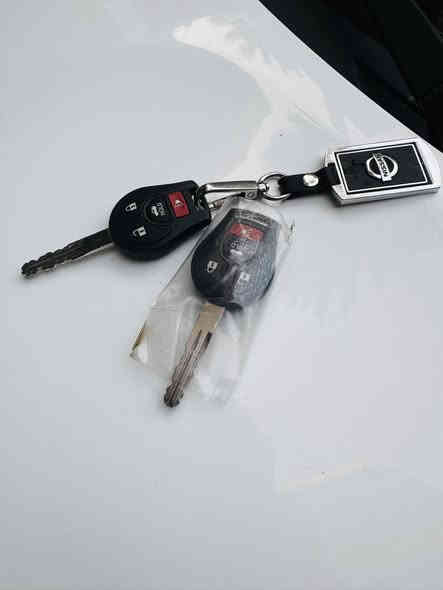 سني هندي بليته 🔵

🩸رقم اربيل تريد تحويل او وكاله سنويه لل27 

# السياره كفاله عامه من صبغ وتبديل   والبارد وضع شركه ⛔.✅

-----------------------------------------
موديل 21

 ماشيه  49km حقيقي 

السعر  117

السياره جاهزه صدر كير محرك  تخم تاير كله جديد ✅

☎️الاستفسار ***********
-----------------------------------
📍بغداد زعفرانيه اربع شوارع 

تحياتي ....     
كلمه طيبه صدقه 🤍                                                     🎗️🥇
