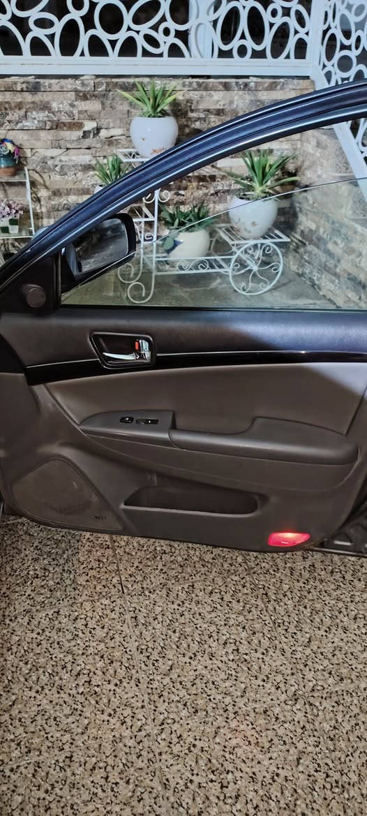 سيارة سوناتا وارد امريكي موديل 2009 شكل 2010 مكينه جديدة مبدله محرك 3300 دهن كير ومحرك جديدكشنات كهرباء تدفئة الأمامية تبريد جديد دشبول جديد سيارة الضرر تبديل بابين جهة اليمنى ومصبوغة حزام للجمالية داخل جلد تحكم ستيرن كامل الكشنات الأمامية دوشمة جلد طبيعي مري طوي 
العنوان بابل مسيب  السعر100


**إذا كنت صاحب هذا الإعلان وتريد حذفه لأي سبب، رجاءا أرسل رسالة إلى الدعم الفني**