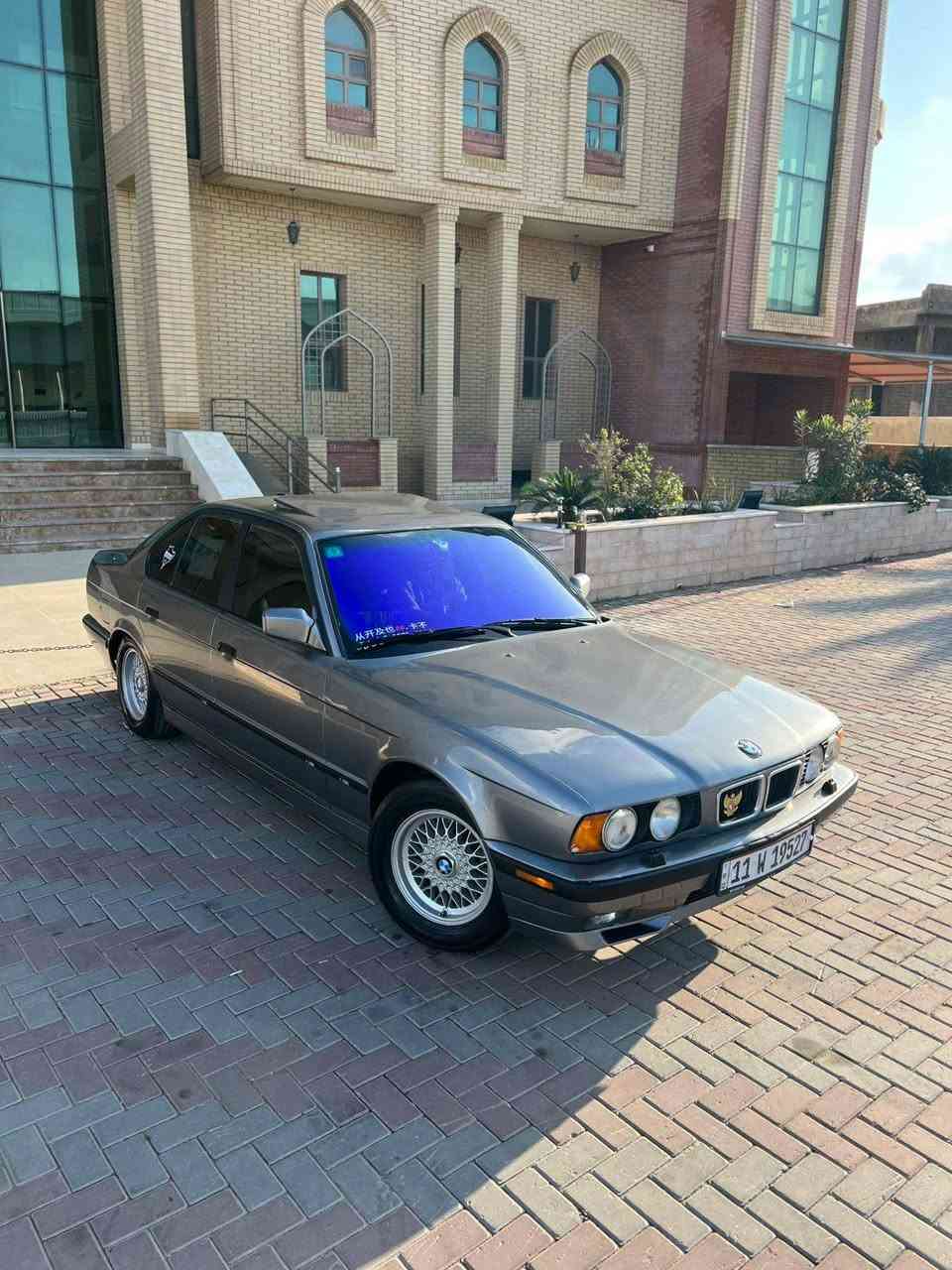 السلام عليكم للبيع بي ام موديل 1991 محرك مسكر شرط كير وتماتيك شرط صدر امامي خلفي جديد تخم تاير جديد تخم ويل اصلي بلادي رقم بغداد دولي سنويه الغايه 2031 هزه جديد تبريد ثلج 🧊 تدفئه نار السياره صبغ عام جماليه بدون اي حادث غرفه جديده دبل يرباك ستيرن يرباك السعر 65 وبيها مجال يرهم مروس حسب القناعه مكاني تكريت ***********
