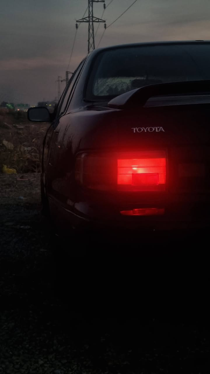 سلام عليكم تويوتا كامري للبيع موديل 93 باسمي كير مكينه تبريد فول السيارة مصبوغة عام لون زيتوني غير محدد تخم تاير نظيف الشراي يتصل عل الرقم ورجاء الي ما تعجبة ويشوفها غاليه ان شاء الله يصعد اغاتها السعر ٥٥ ورقه والسيارة بلادي مو تحوير للتواصل على الرقم ***********
