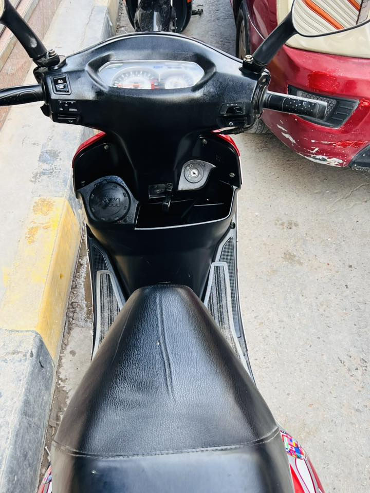 سلام عليكم دراجه سايم للبيع موديل 2020 نضافه فول رقم وسنويه سعره 850وبيه مجال انتصل ‭0783 414 4863‬
