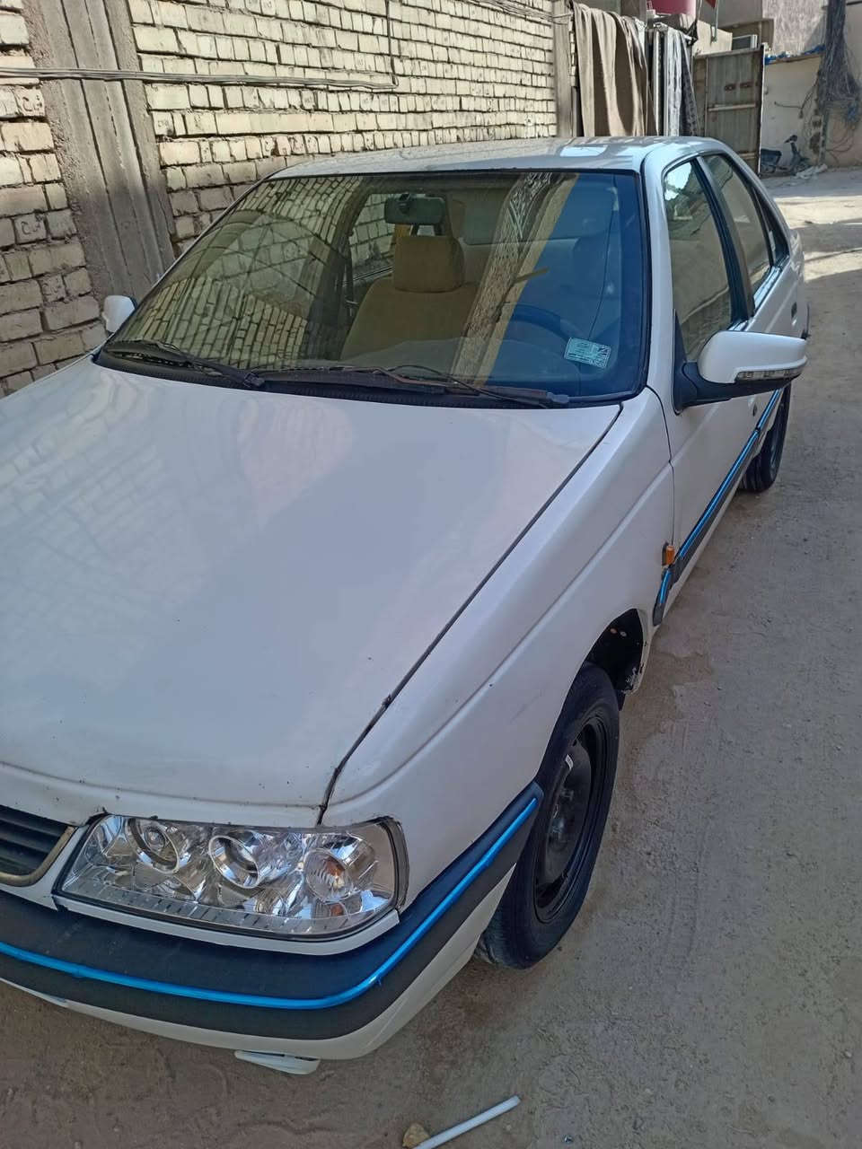 السلام عليكم
بيجو 405 للبيع سيارة بلاديه لا ضربه لا صبغ  لا تبديل بيها كير ومكينه كورله كير أوتو  رقم بغداد بسمنا مداور السيارة شوكت ميعجبك 📍كربلاء گنطرة السلام
السعر ٣٥  وبيها  مجال 
***********

