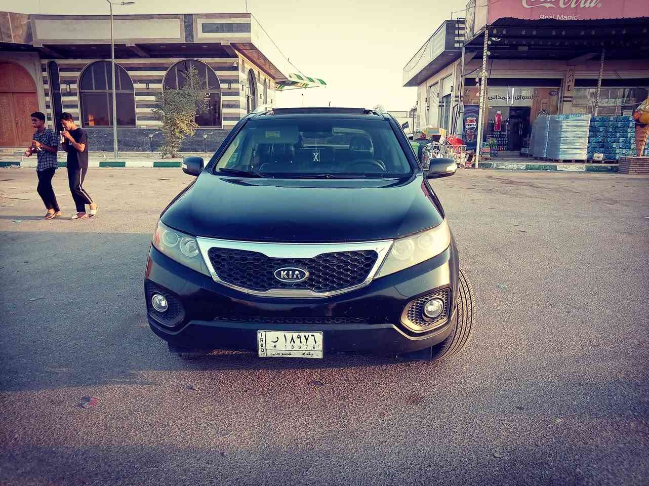 سورنتو ٢٠١١.. ٦ سلندر دوش كفاله بدون صبغ بارد موصفات واحد ع واحد السعر ١٢٥ بيه حك الجيه . ***********
