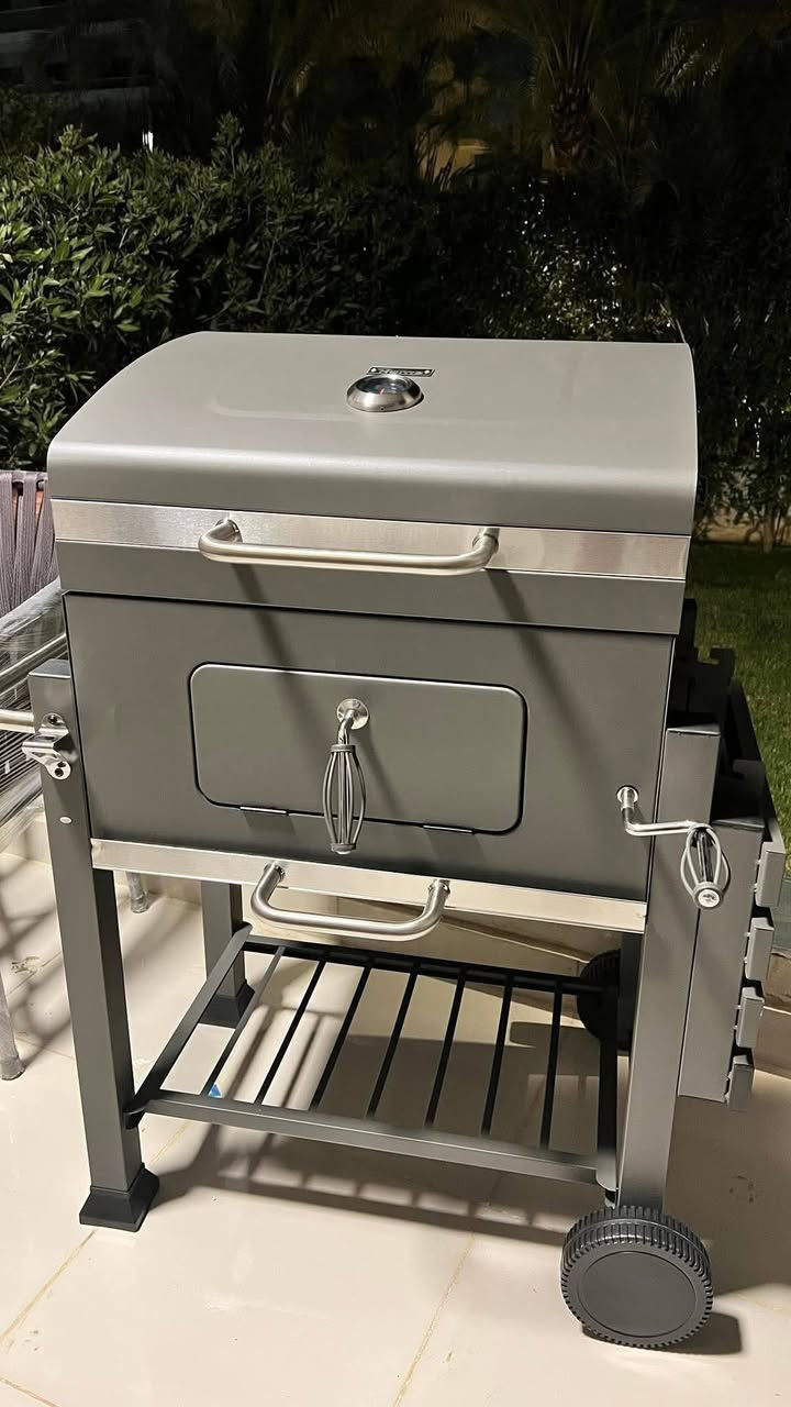 متوفر شواية فحم باربيكيو لجميع انواع المشاوي ضاغطة مقياس الحرارة دبل سيباية ودبل جرارات فرحم جك تحكم بالحرارة مناسبة للحدائق والشاليهات للاستفسار *********** واتساب أو خاص
